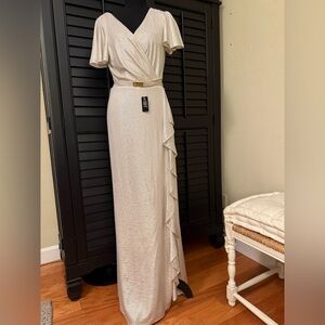 Ralph Lauren
Belted Metallic Knit Flutter Sleeve Gown